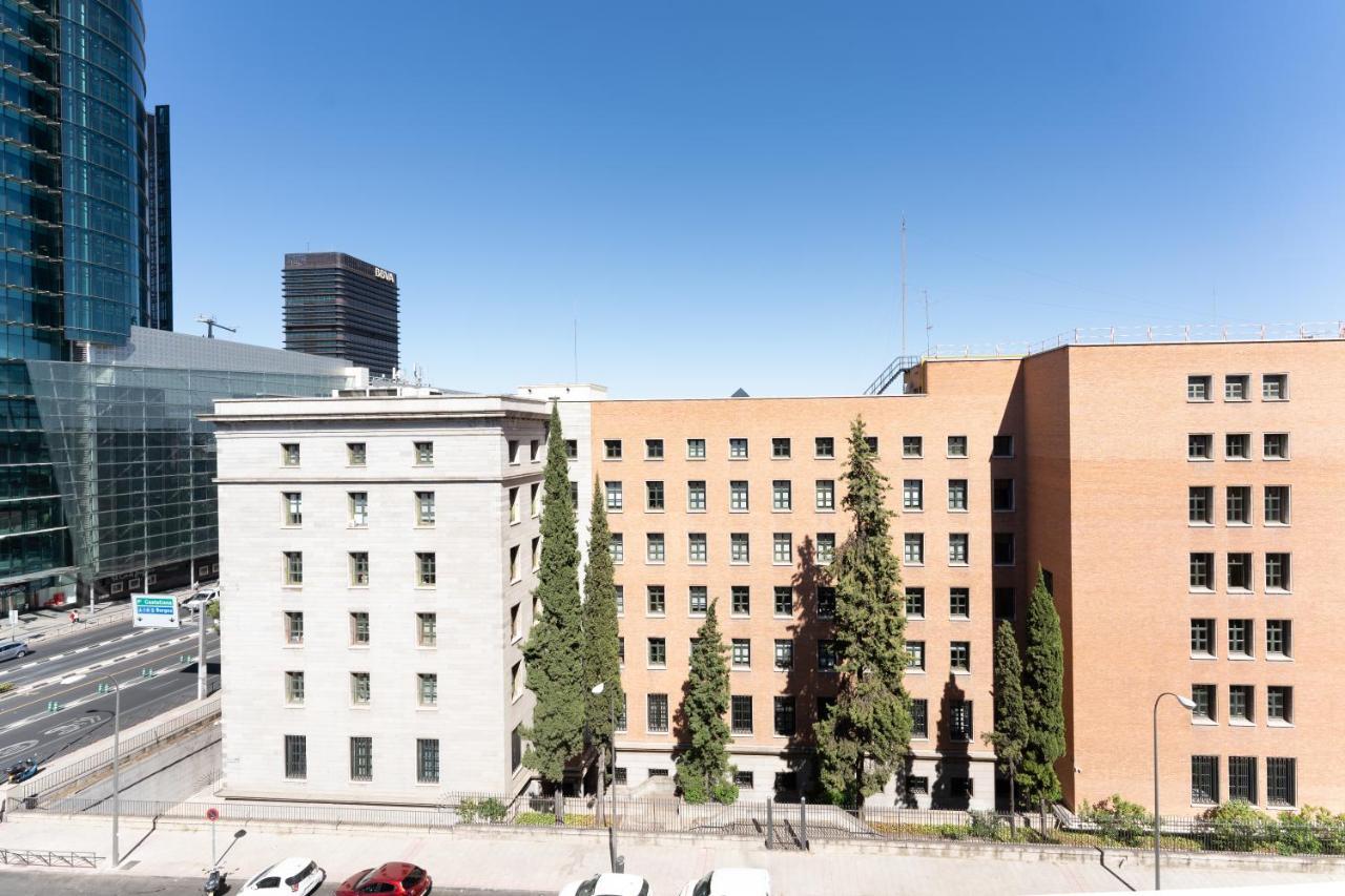 Estudio Nuevos Ministerios Madrid Esterno foto